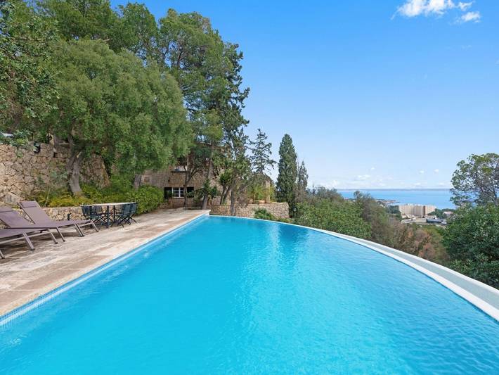 Holiday apartment for 8 people, with Balcony/Terrace and Ocean view as well as Garden and Pool in Palma