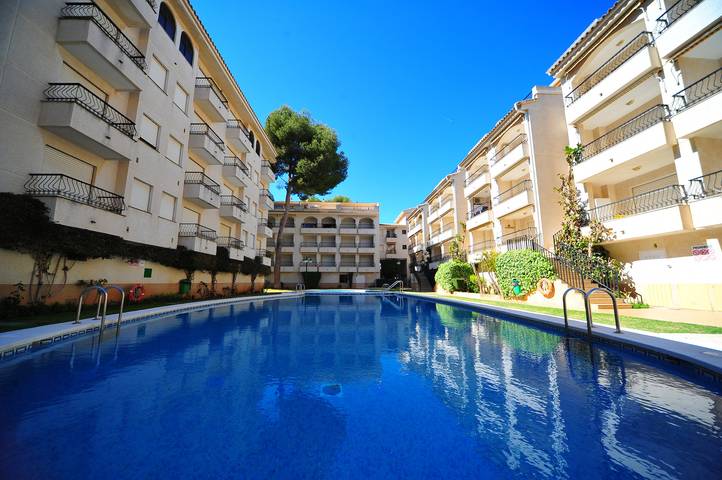 Ferienwohnung für 8 Personen, mit Terrasse und Garten sowie Kinderpool in Alcossebre