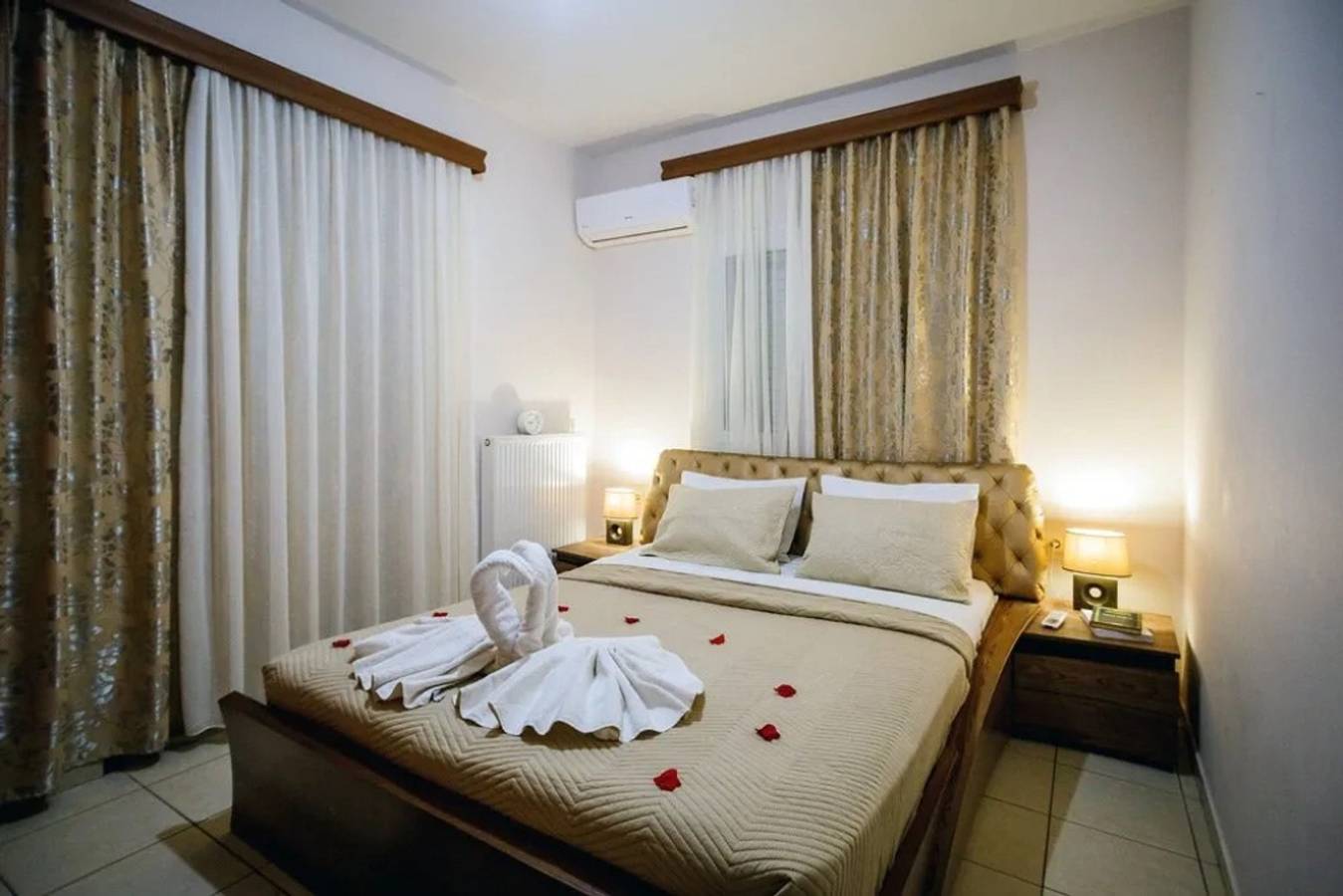 Entire apartment, Deluxe Apartment in Zakynthos in Alykanas, Alykes