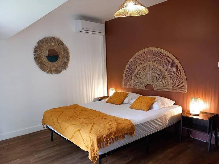 Gîte pour 4 personnes, avec terrasse et jardin à Verneuil-sur-Igneraie