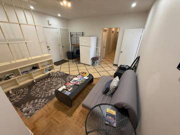 Maison d’hôte pour 2 personnes, avec jardin et terrasse à Montréal