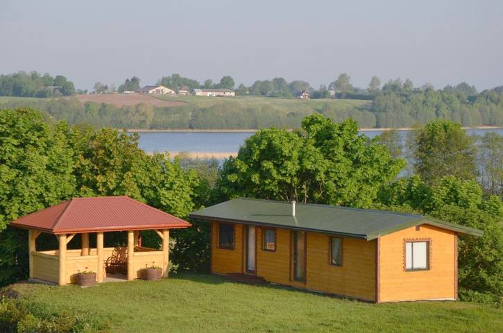 Domek letniskowy dla 5 osób, z widok i widok na jezioro oraz ogród na Podlasie