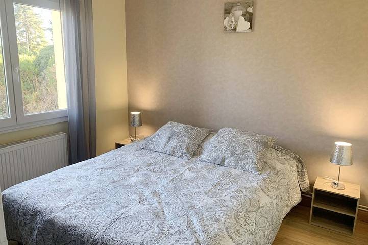 Location de vacances pour 6 personnes, avec piscine et jardin à Mer - 4