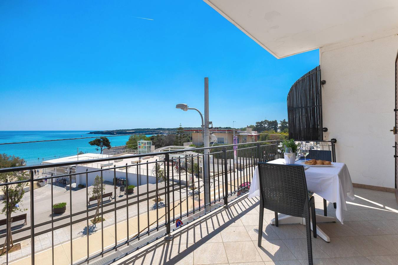 Entire apartment, Appartamento Stella Maris by Barbarhouse in Torre Dell'orso, Lecce Province