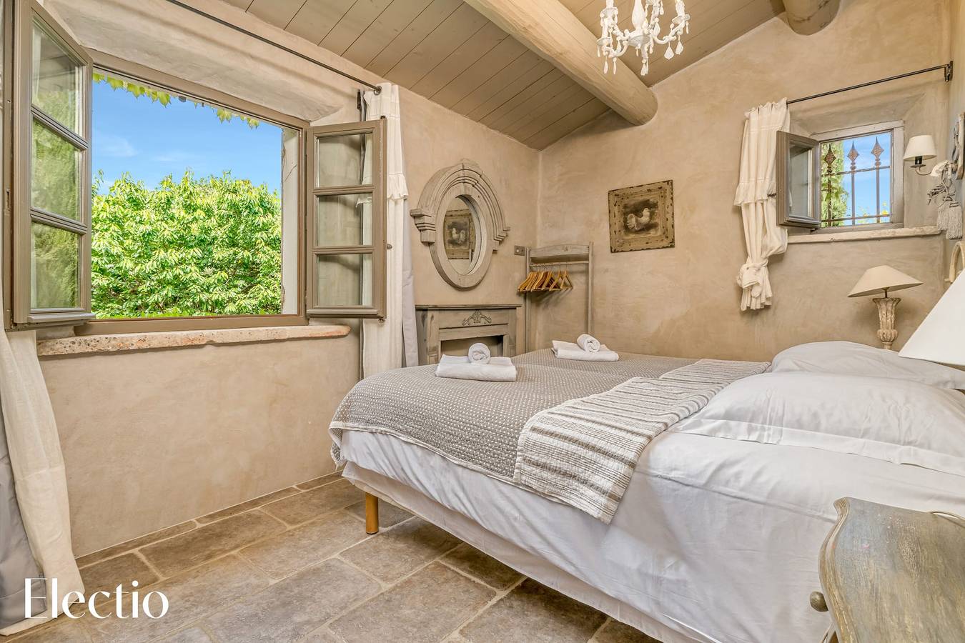 Ganze Ferienwohnung, Loggia 5 Rosier | Résidence Les Petitons in Oppède, Regionaler Naturpark Luberon