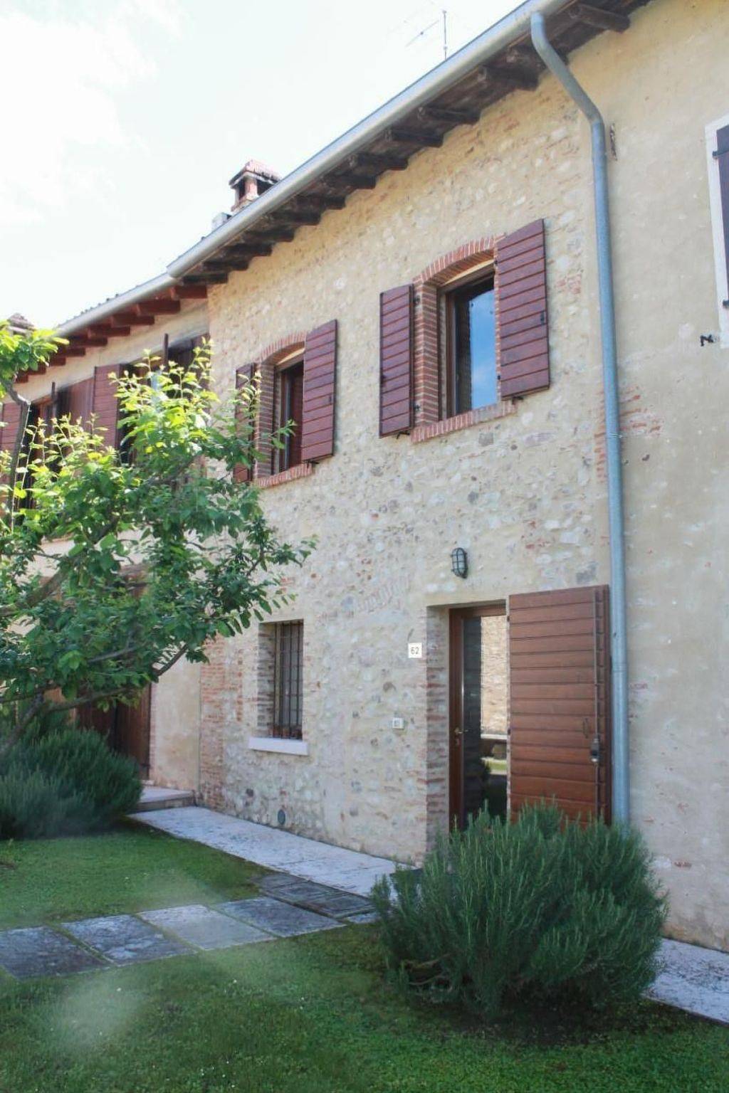 In Carlotte mit Eigenem Garten in Bardolino, Gardasee-Berge