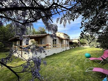 Cottage pour 9 personnes, avec terrasse et jardin ainsi que piscine et vue à Chamborigaud