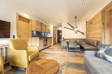 Ferienwohnung für 4 Personen, mit Terrasse und Sauna sowie Seeblick in Uttendorf