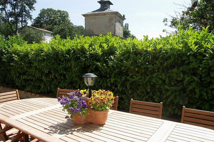 Gîte pour 2 personnes, avec terrasse ainsi que jardin et piscine à Labruguière - 4