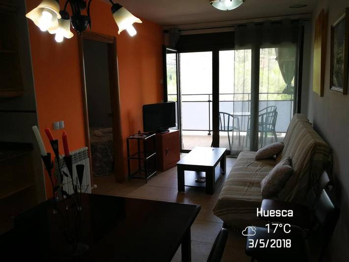 Apartamento de vacaciones para 8 personas, con balcón y vistas en Provincia de Huesca - 2