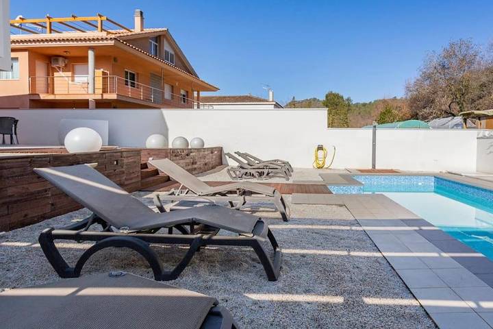 Chalet para 8 personas, con vistas además de piscina y jardín en Garraf - 2
