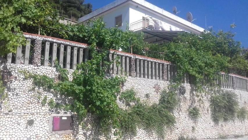 Ferienhaus für 4 Personen, mit Ausblick und Garten