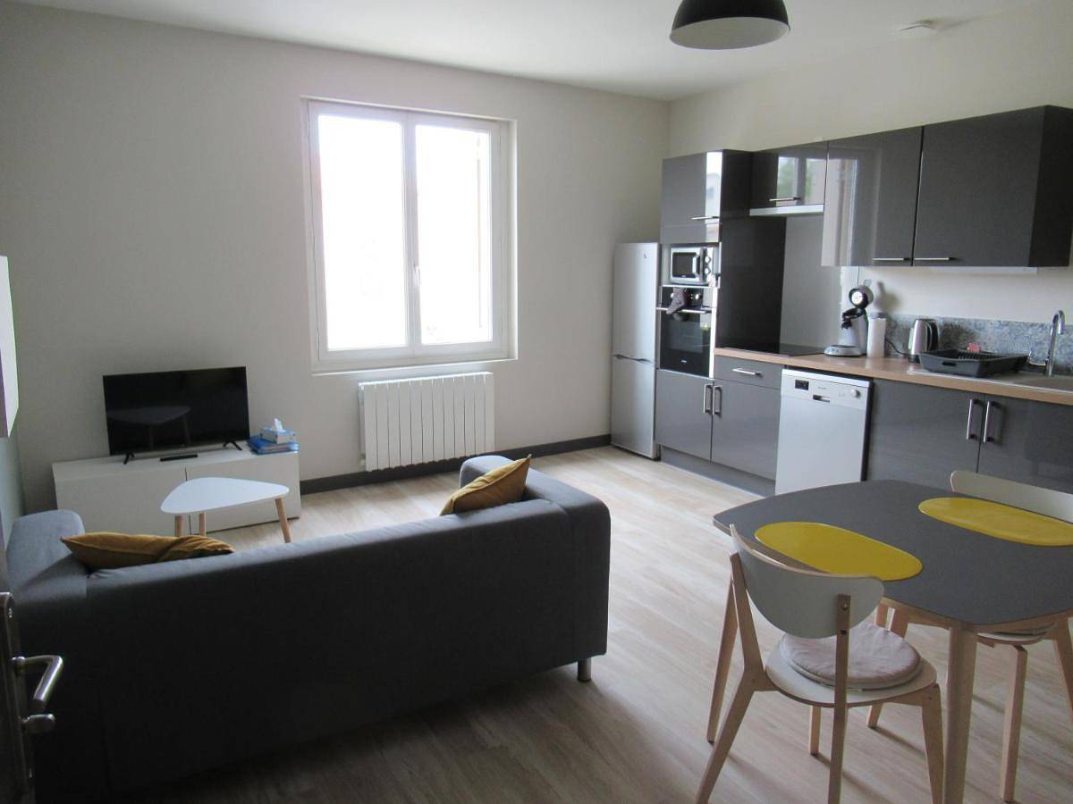 Appartement entier, One-Bedroom Apartment in Saujon, Côte de Beauté