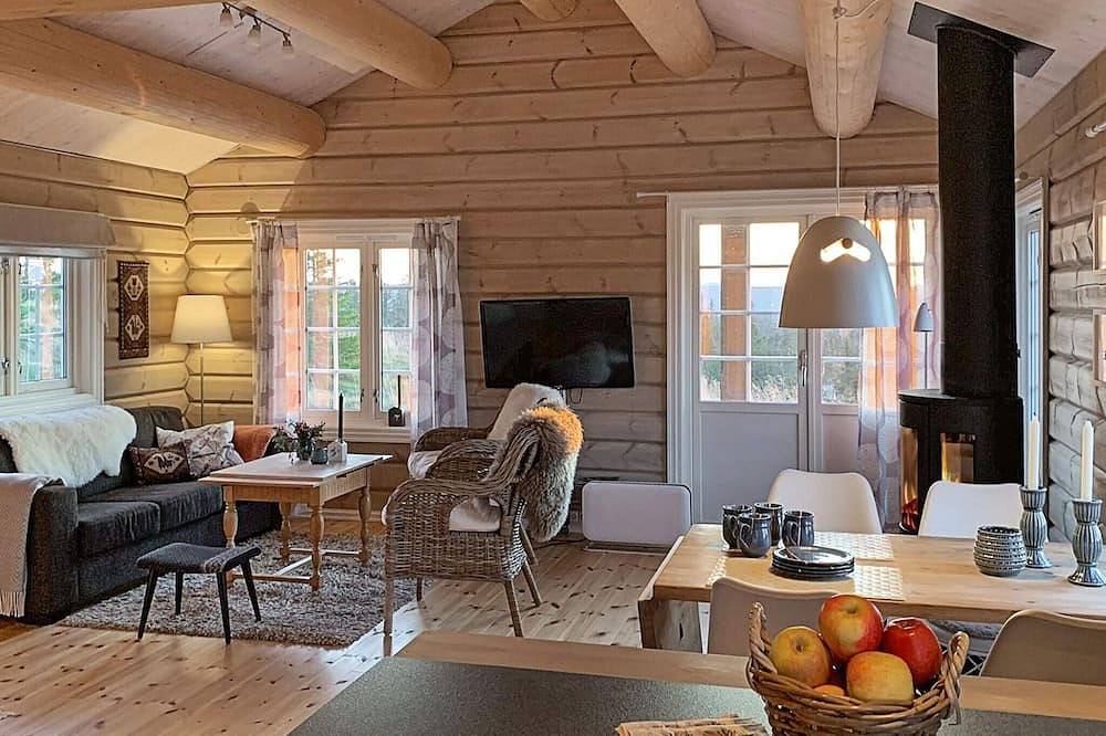 6 person holiday home in Svingvoll in Skeikampen, Gausdal