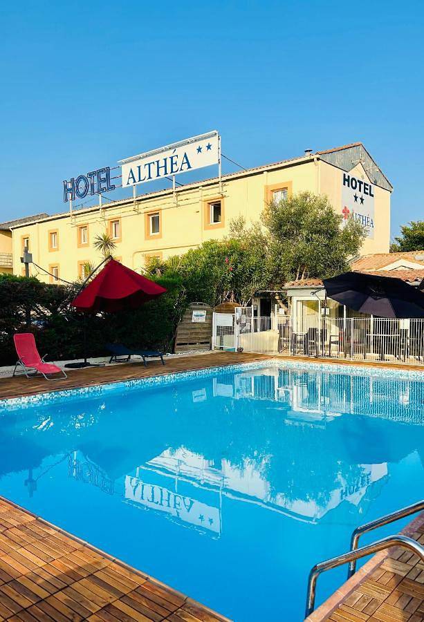 Hotel für 4 Personen, mit Sauna und Terrasse sowie Pool, mit Haustier - 1