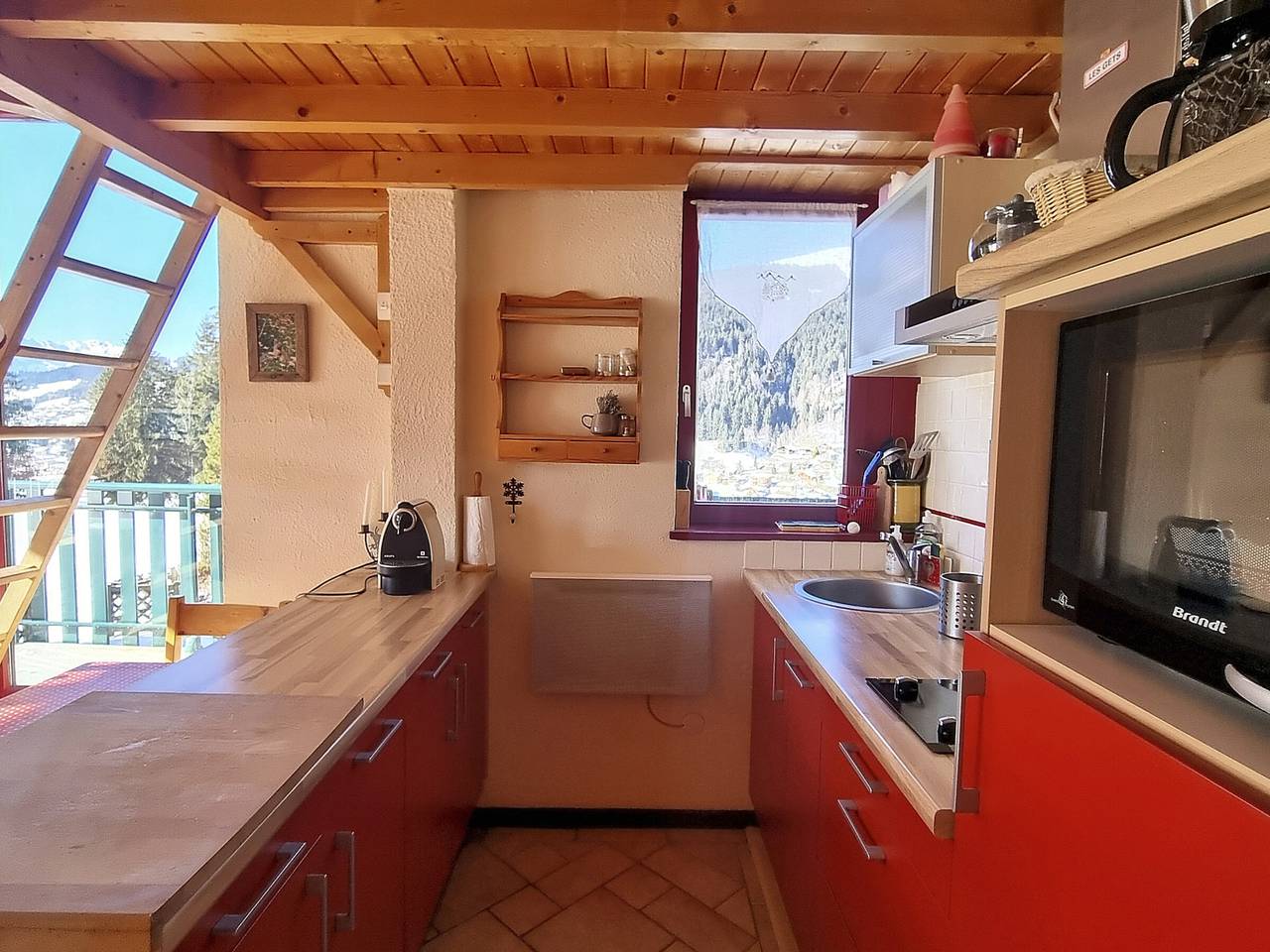 Entire studio, Cozy apt 4 pers, ski in/out, private parking in Les Gets, Les Portes du Soleil