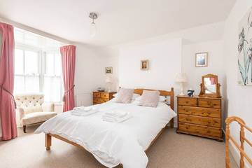 Log Cabin for 8 People in Bude, Cornwall, Photo 1