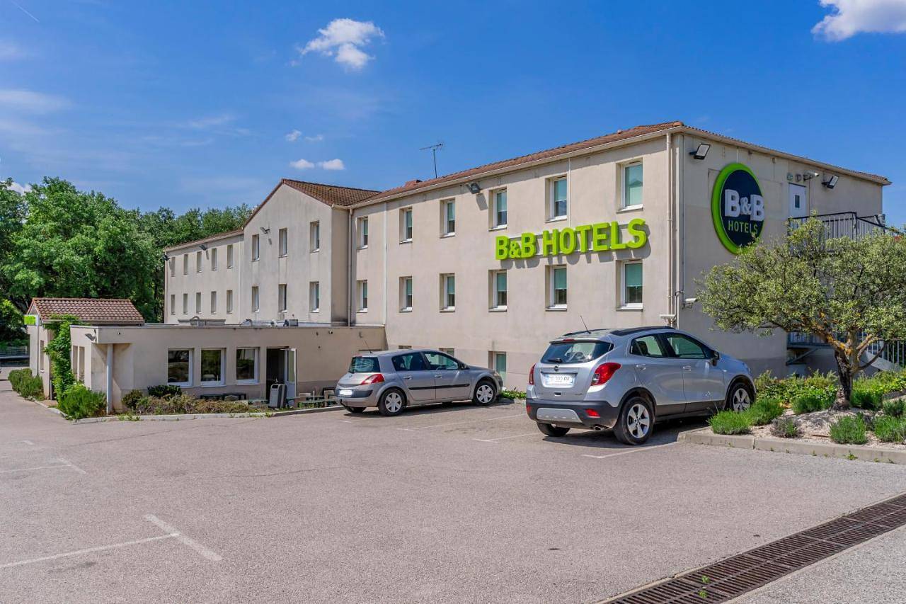 Triple Room in Meyreuil, Côte méditerranéenne (France)