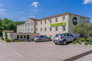 Hôtel pour 2 personnes, avec terrasse et vue à Meyreuil