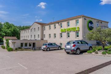 Hôtel pour 2 personnes, avec vue et terrasse à Meyreuil