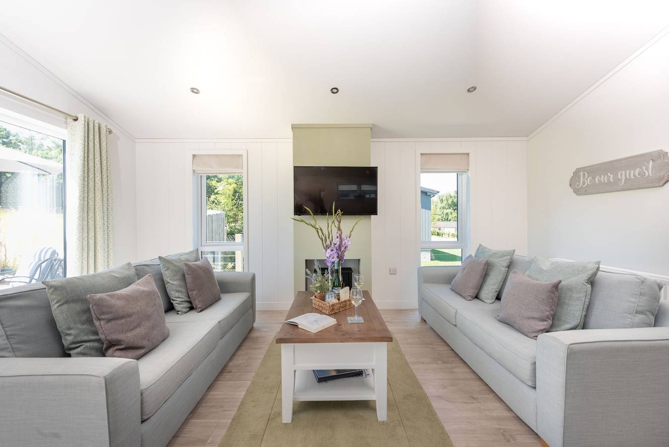 Periwinkle Lodge, 3 Roadford Lake Lodges in Broadwoodwidger, Devon