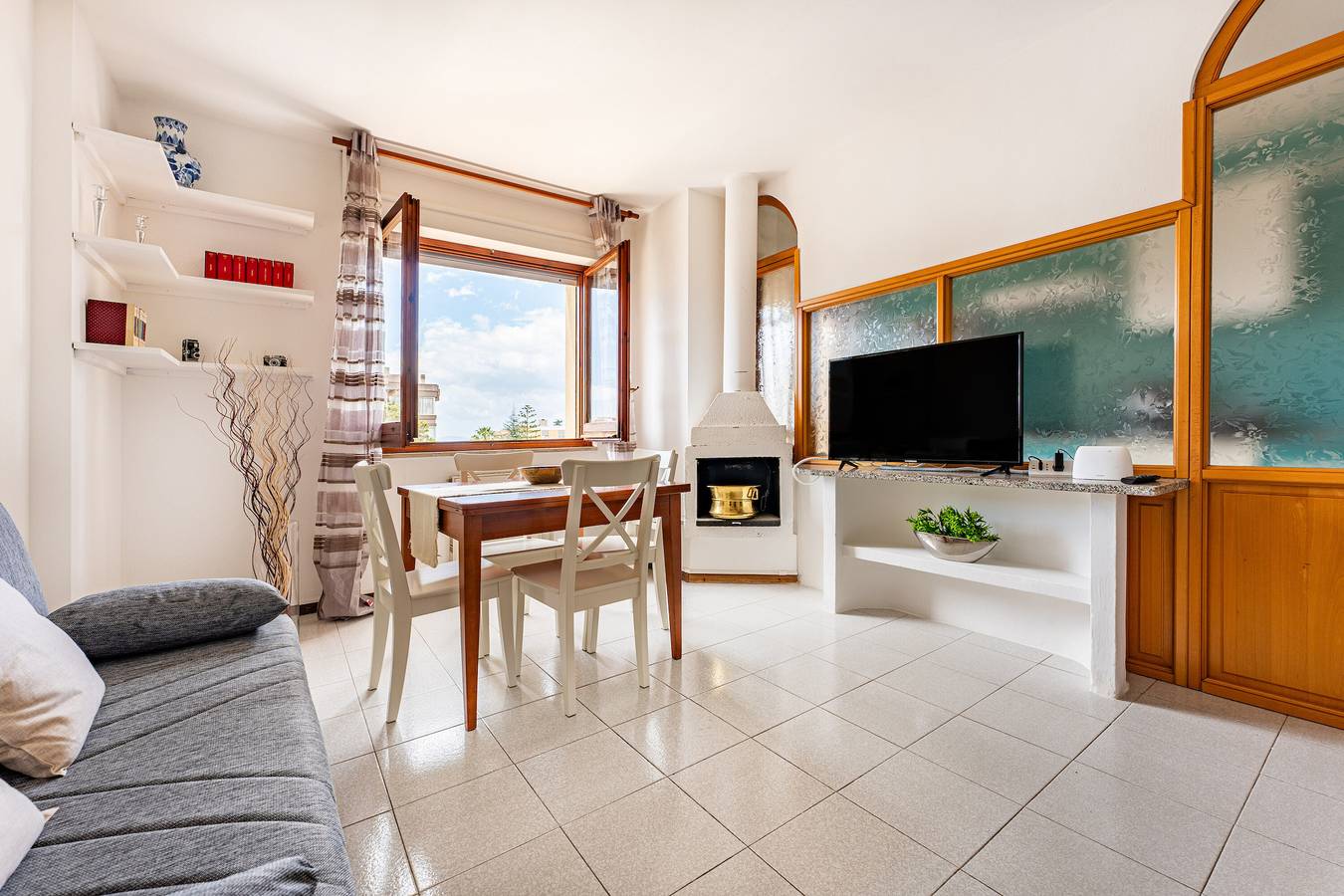 Ganze Wohnung, Ferienwohnung 'Su Planu Haus' mit privater Terrasse, Wlan und Klimaanlage in Selargius, Campidano