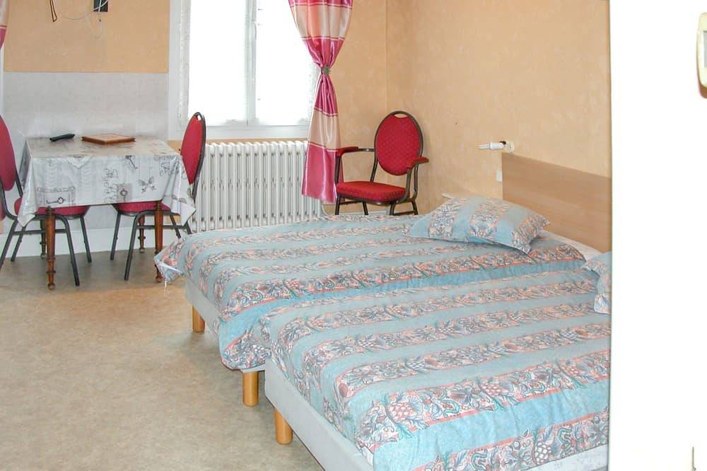 Apartamento entero, Homerez - Estudio en Néris-les-Bains in Néris-les-Bains, Región de Montluçon