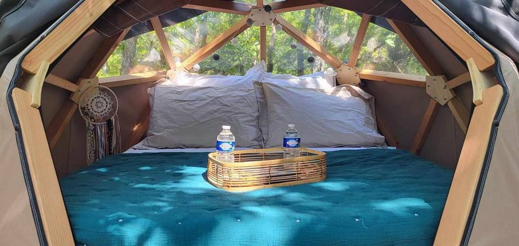 Tente pour 2 personnes, avec vue ainsi que piscine et jardin dans le Vaucluse - 2