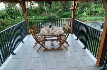 Gîte pour 2 personnes, avec terrasse à Capesterre-Belle-Eau