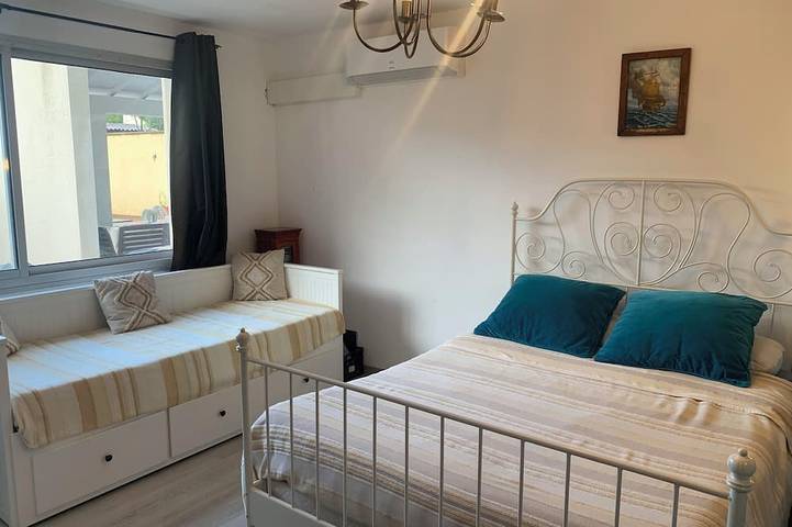 Location de vacances pour 11 personnes, animaux acceptés à Villetelle - 4