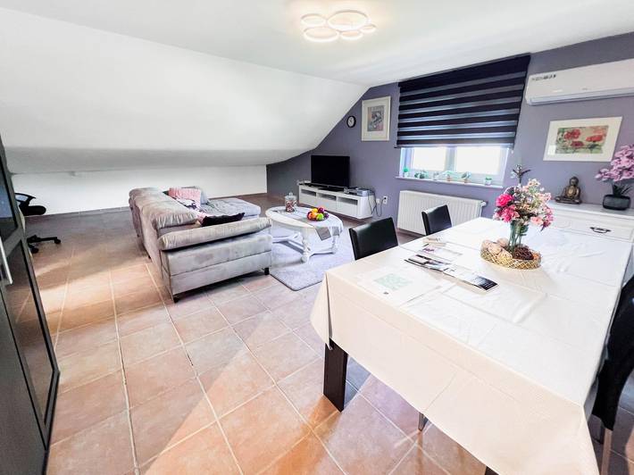 Ganze Wohnung, Modern Loft with 2 bedrooms in Rummen in Flämisch-Brabant