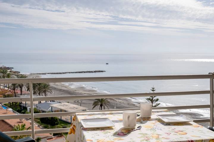 Ganze Wohnung, Ferienwohnung "Apartamento Terraza al mar A08" mit Meerblick, privater Terrasse und WLAN in Torrox Costa, Torrox