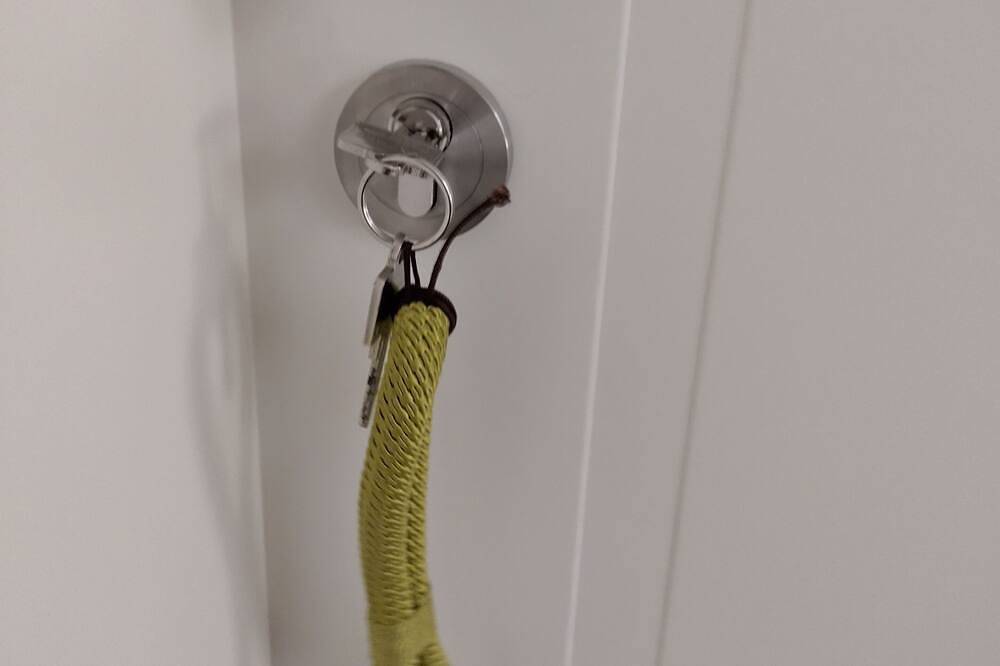 Ganze Wohnung, Etzauer Mühle 'mit Balkon' in Weilrod, Hochtaunuskreis