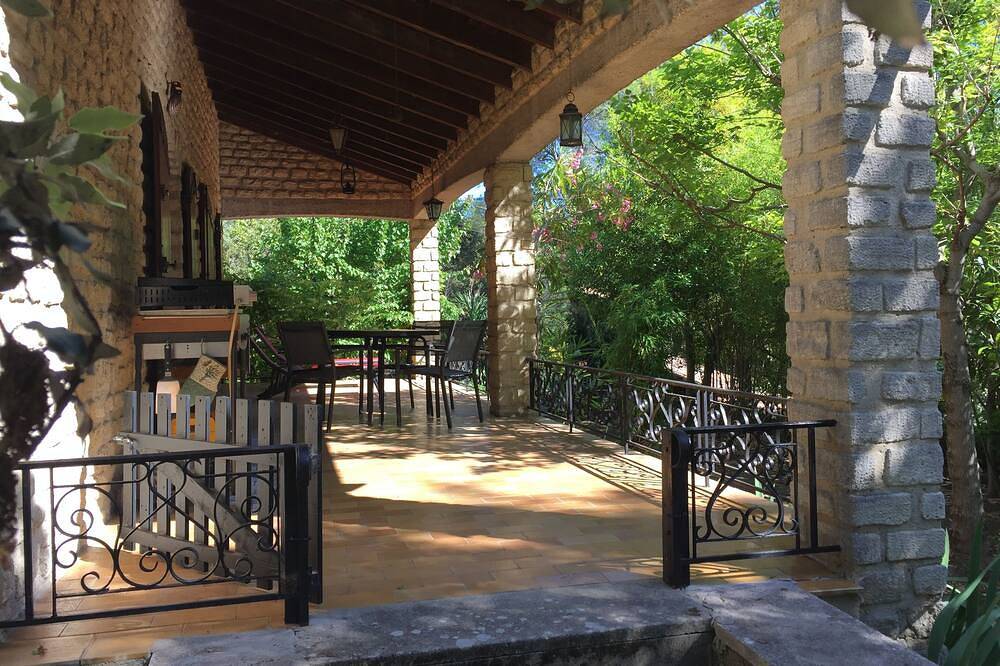 Gîte pour 4 Personnes dans L'Isle-sur-la-Sorgue, Provence