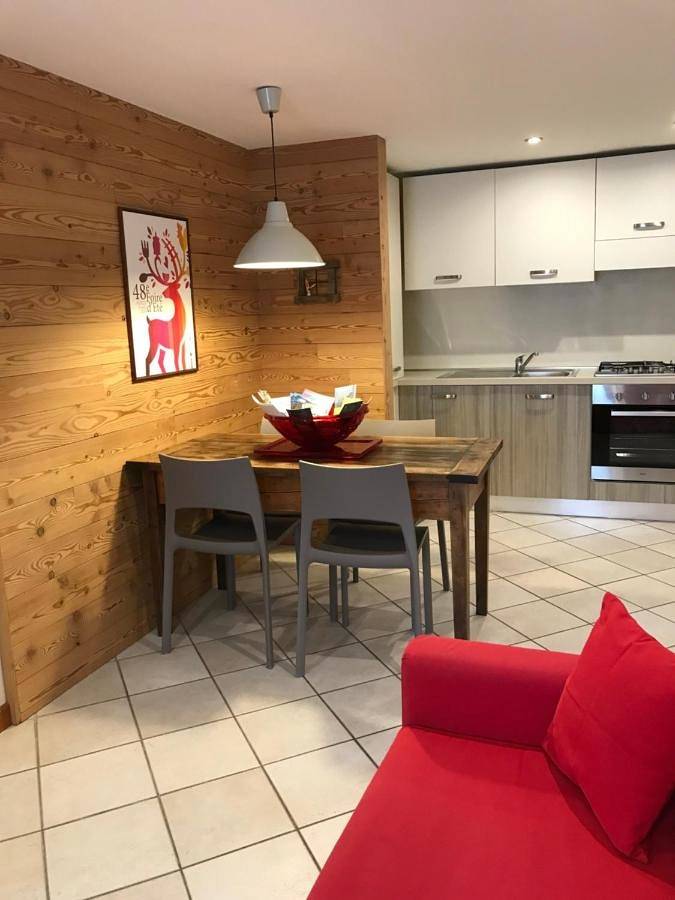Appartement entier, Alloggio turistico Maison S Anselme Vda Aosta Cir 0015 in Aoste, Alpes valaisannes