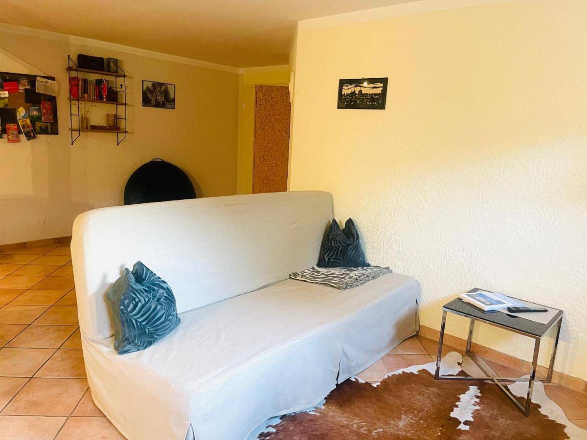 Ganze Wohnung, Fewo Sildemow - 3 Zimmer mit Garten und Parkplatz in Warnow - West, Rostock und Umgebung