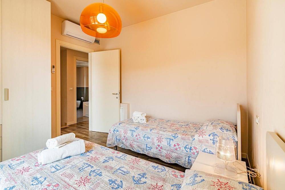 3 bedroom amazing home in Puegnago sul garda in Puegnago sul Garda, Gardasee-Berge
