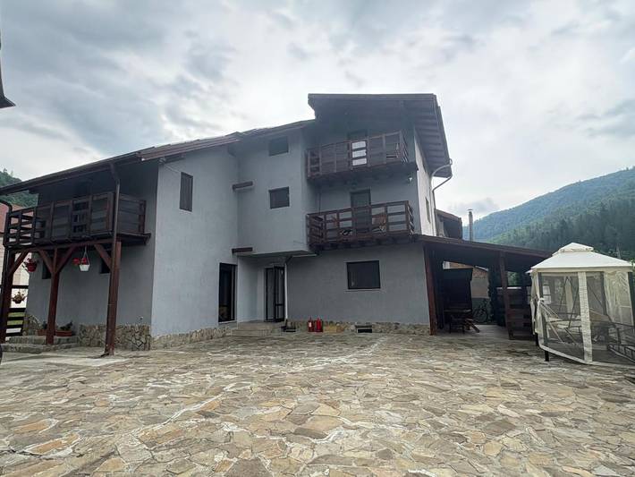 Maison d’hôte pour 2 personnes, avec Balcon ainsi que Terrasse et Vue dans Bicaz - 2