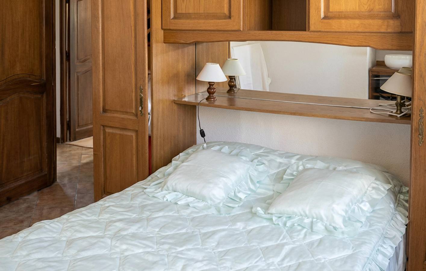 Charmant appartement de 2 chambres avec piscine près de Moissac-Bellevue in Régusse, Région de Brignoles