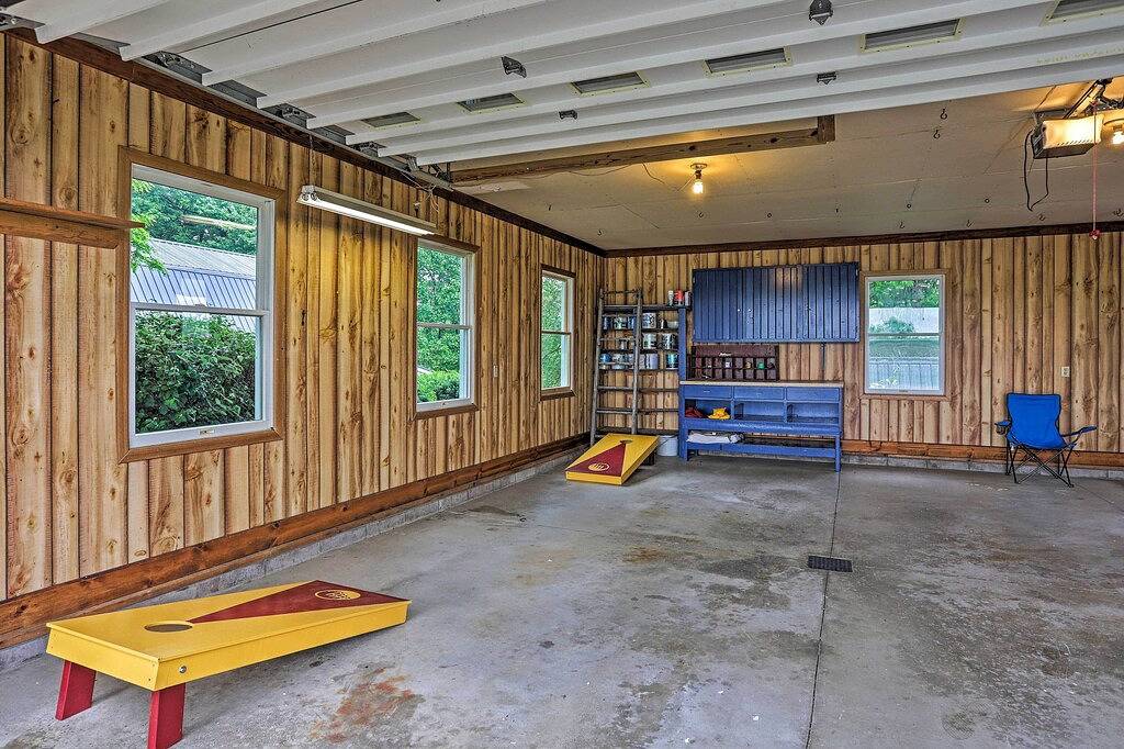 Millersburg Home w/ Covered Porch & Fire Pit! in Holmes County