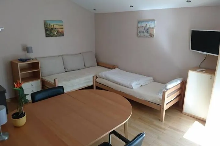 Ganze Wohnung, Ruhiges Apartment mit Parkmöglichkeit u. Aufenthalt im Grünen in Aachen, Städteregion Aachen