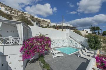 Ferienhaus für 8 Personen, mit Pool und Terrasse sowie Meerblick, kinderfreundlich auf Santorin