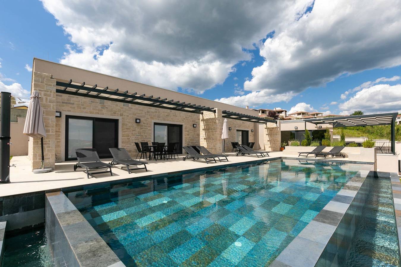 Villa für 8 Personen mit Balkon/Terrasse in Vizinada, Zentralistrien