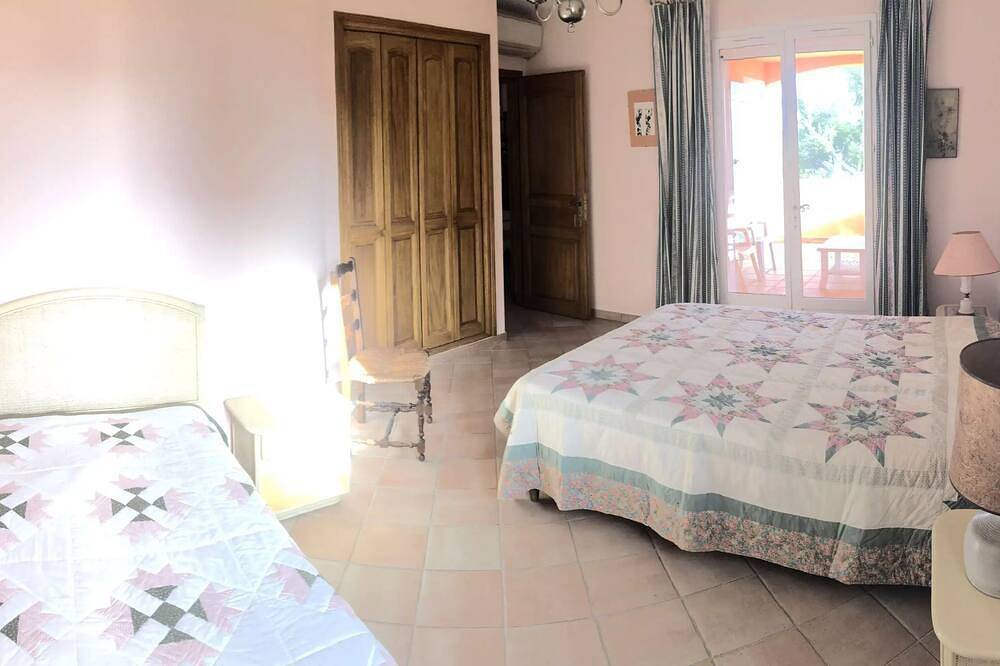 Villa climatisée avec piscine 5 pièces 8 personnes - Confort in Ollioules, Côte méditerranéenne (France)