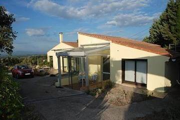Cottage pour 2 personnes, avec jardin et terrasse, animaux acceptés à Cesseras