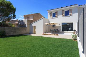 Maison De Vacances pour 6 Personnes dans L'Isle-sur-la-Sorgue, Provence, Photo 1