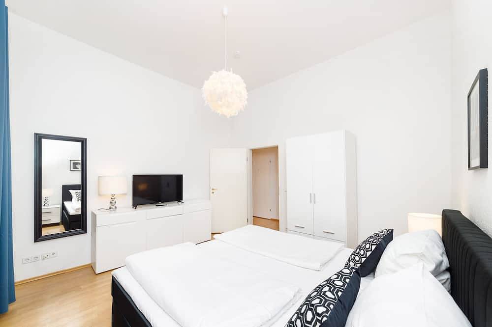 Entire apartment, Großes-4-zimmer-apartment City Center Museuminsel Berlin-mitte bis 9 Personen in Mitte Berlin, Berlin