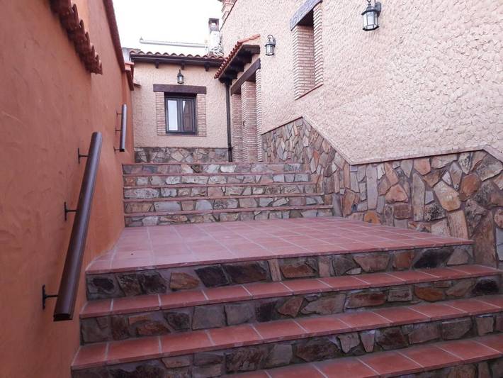 Casa rural para 4 personas, con Terraza además de Piscina y Vistas en Peraleda de la Mata - 4
