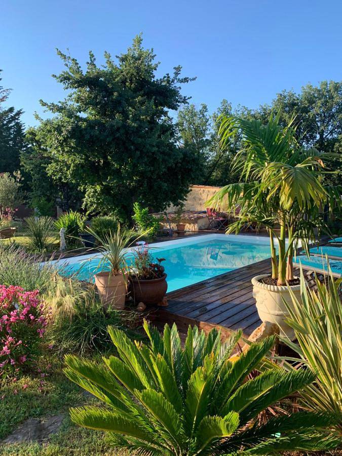 Gîte pour 2 personnes, avec jardin ainsi que piscine et jacuzzi à Saint-Cézaire-sur-Siagne
