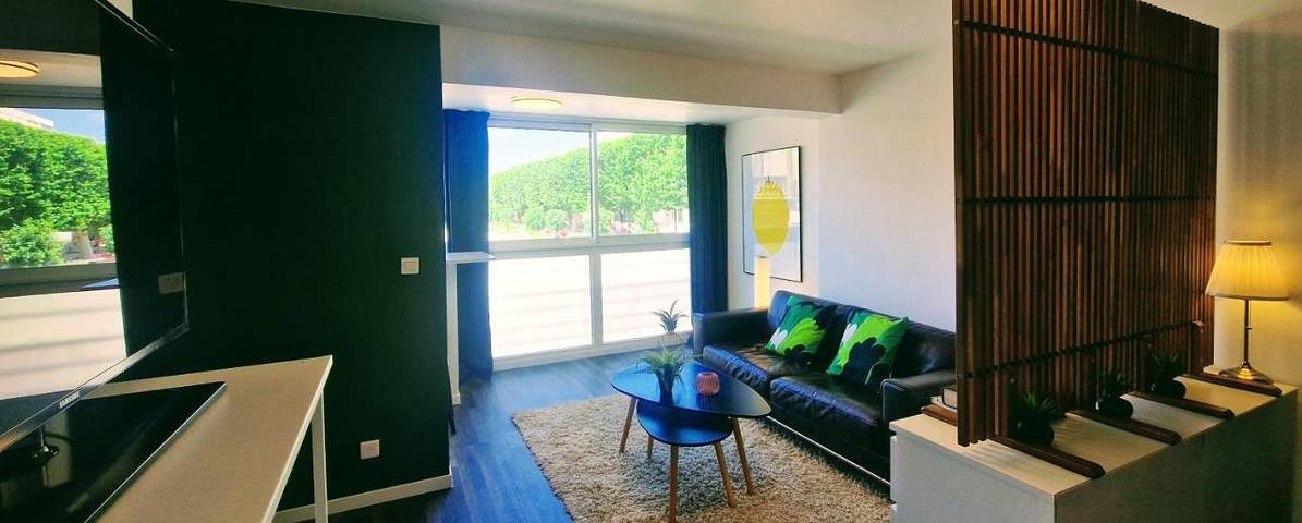 Gîte pour 2 personnes, avec vue dans Theatre Moliere Scene Nationale